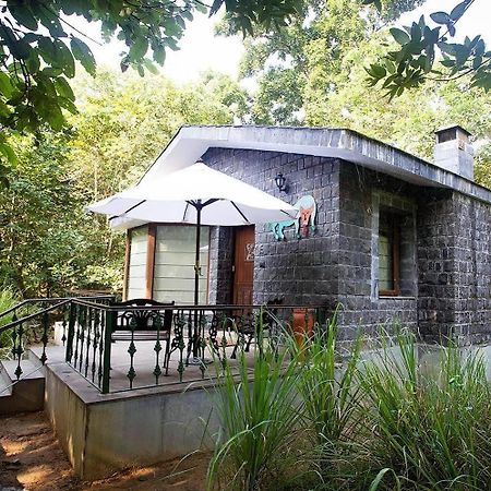 Singinawa Jungle Lodge Kanha Lagma Extérieur photo